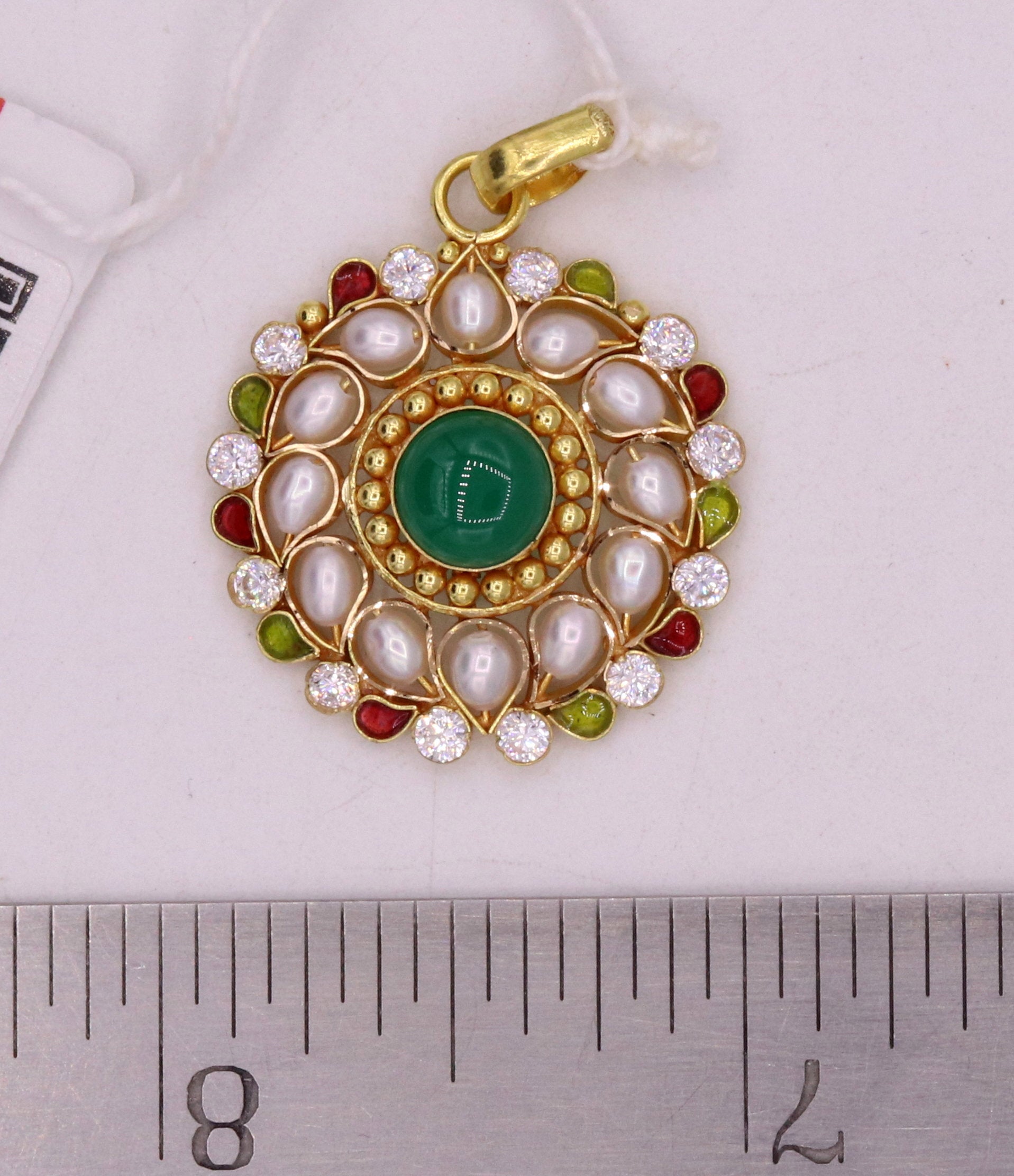 Vintage 22K yellow gold handmade pendant with white pearl and green stone, featuring Jadau Indian jewelry design.