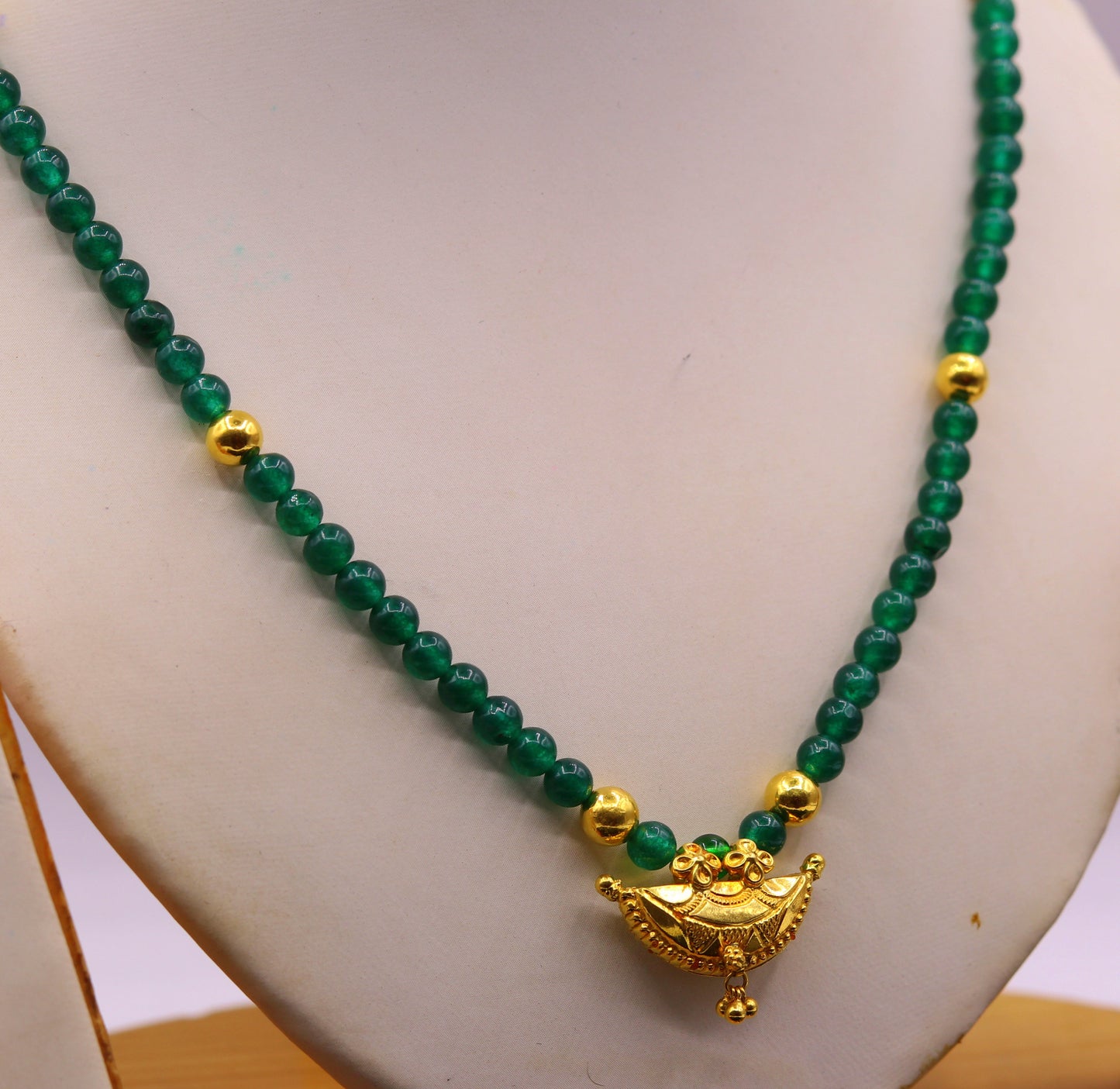 Yellow gold 20K handmade vintage antique stylish amulet pendant gorgeous hand crafted women's jewelry - TRIBAL ORNAMENTS