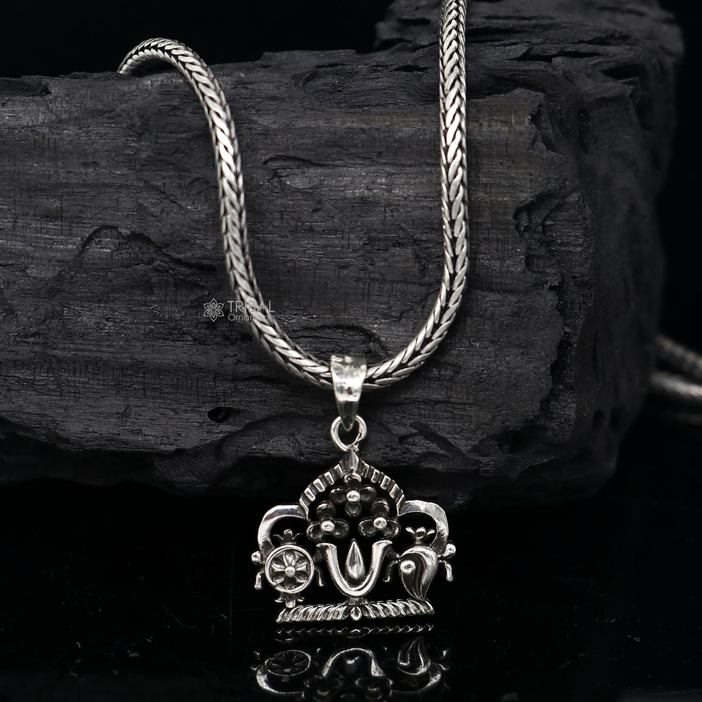 925 pure silver Swaminarayan pendant with wheat chain necklace, unisex divine jewelry, intricate design, ideal for gifting.