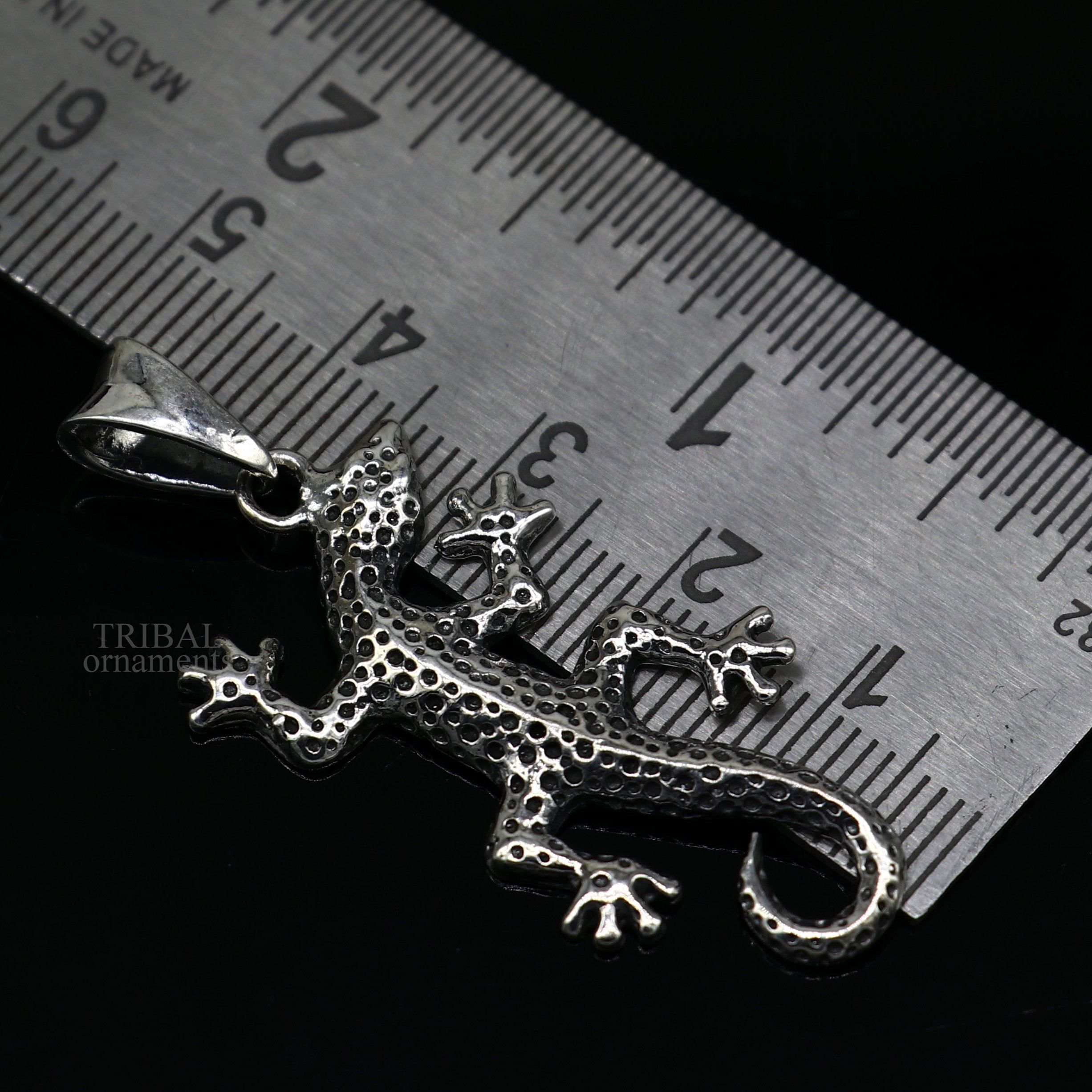 925 sterling silver amazing Lizard design pendant attractive