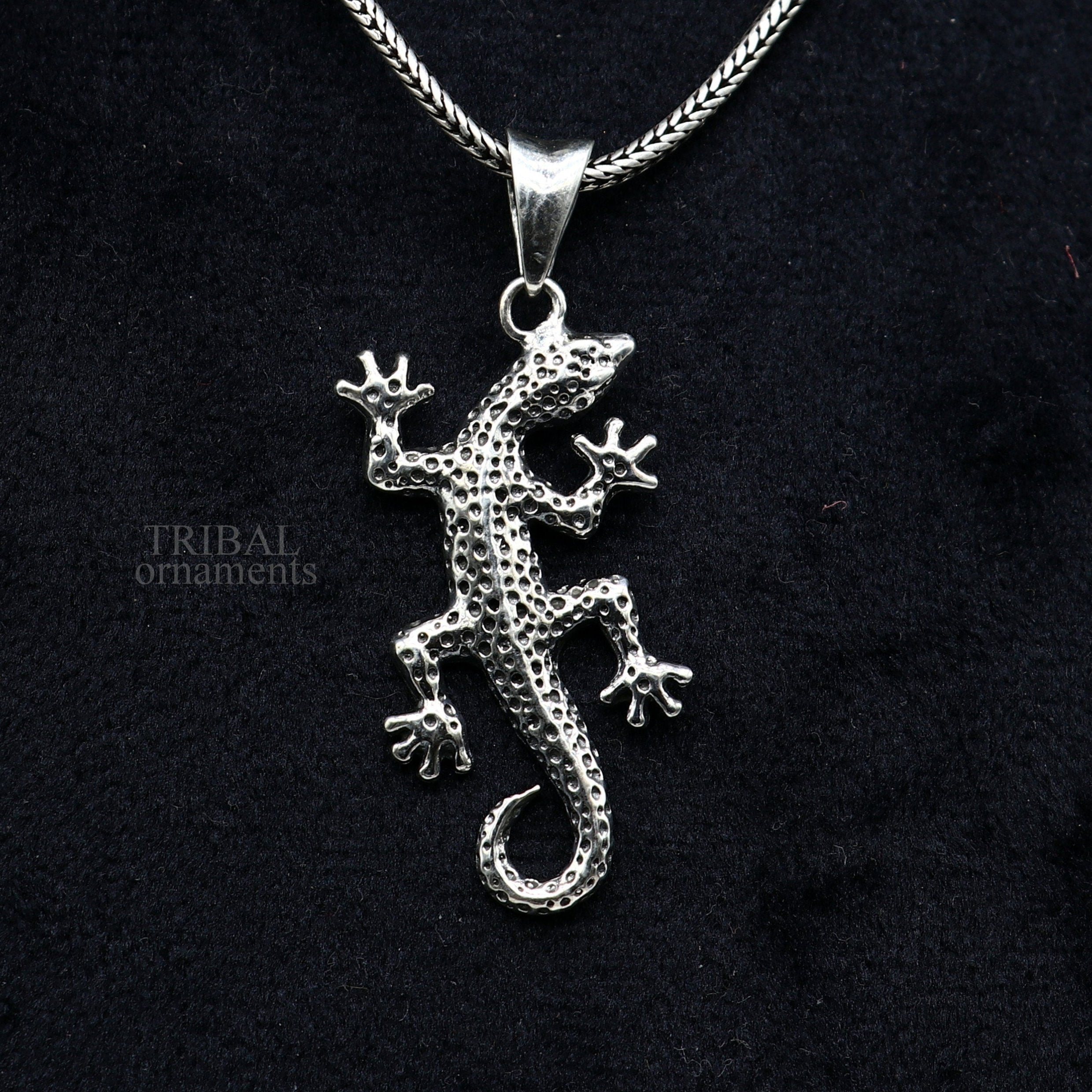 925 sterling silver amazing Lizard design pendant attractive