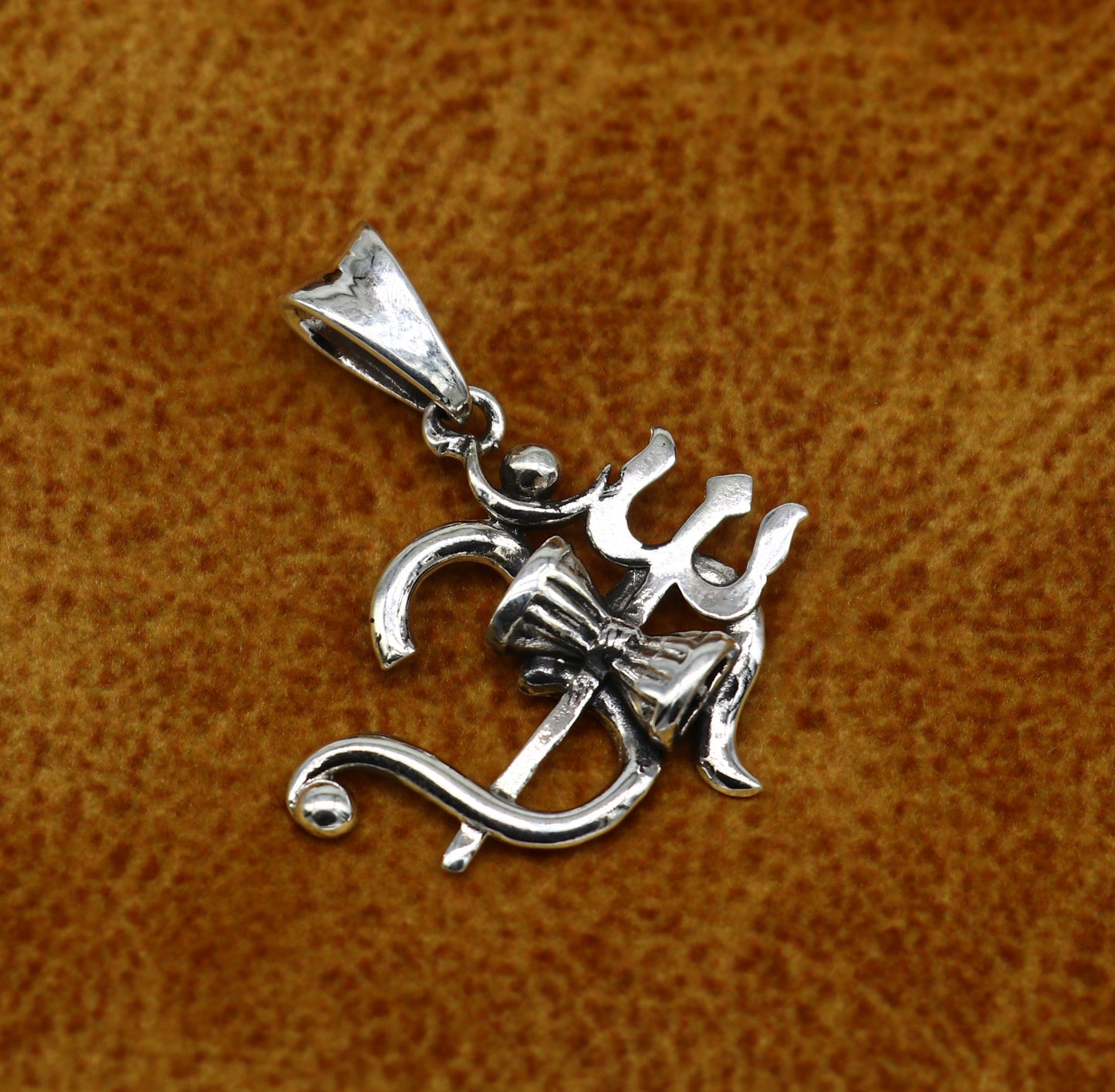 Sterling silver Aum OM pendant with trident, tribal ornament design, unisex jewelry, vintage style, handcrafted by TRIBAL ORNAMENTS.
