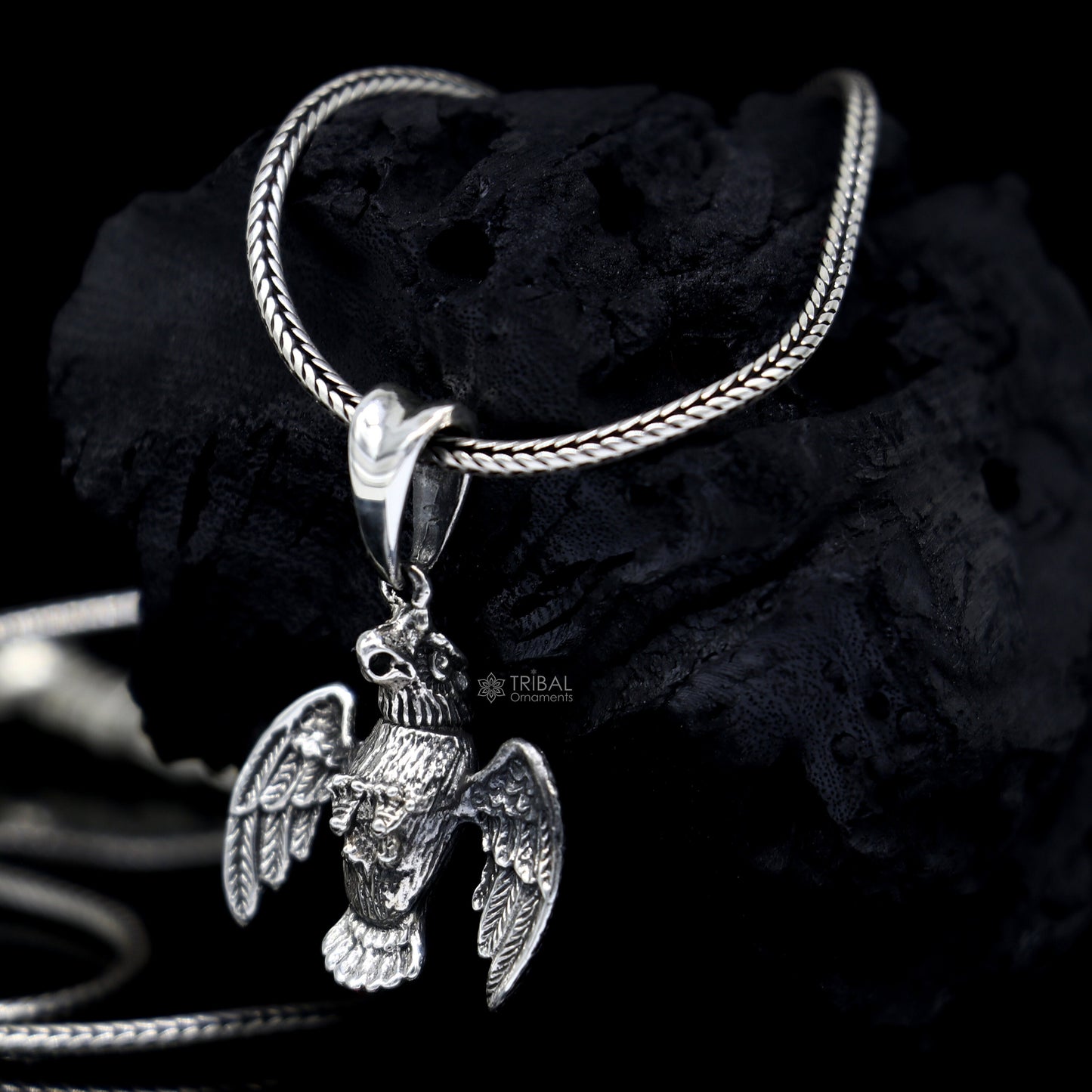 925 sterling silver handmade eagle design pendant necklace by TRIBAL ORNAMENTS, featuring a delicate unisex Garuda pendant.