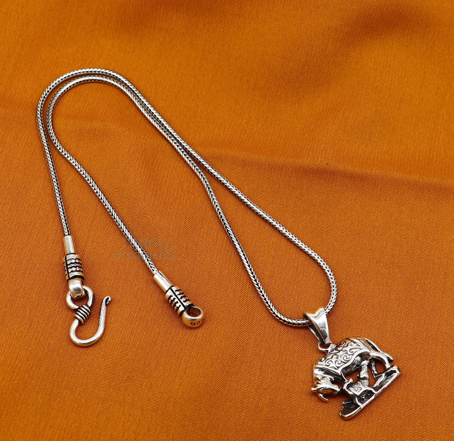 925 sterling silver handmade elegant divine kamdhenu cow with calf pendant, amazing cow and calf pendant attractive pendant ssp1568 - TRIBAL ORNAMENTS