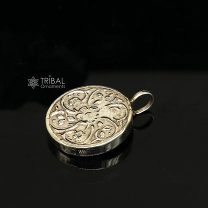 925 sterling silver Ganesha pendant featuring a divine idol design, handmade tribal jewelry suitable for unisex gifting.