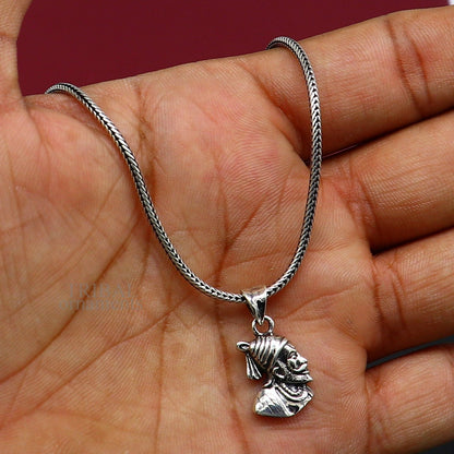 925 sterling silver Maratha king Shivaji pendant from TRIBAL ORNAMENTS, featuring royal design, unisex jewelry, and detailed craftsmanship.