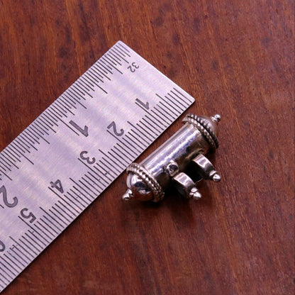 925 sterling silver vintage tribal amulet pendant with intricate design, featuring a silver madaliya and tribal box.