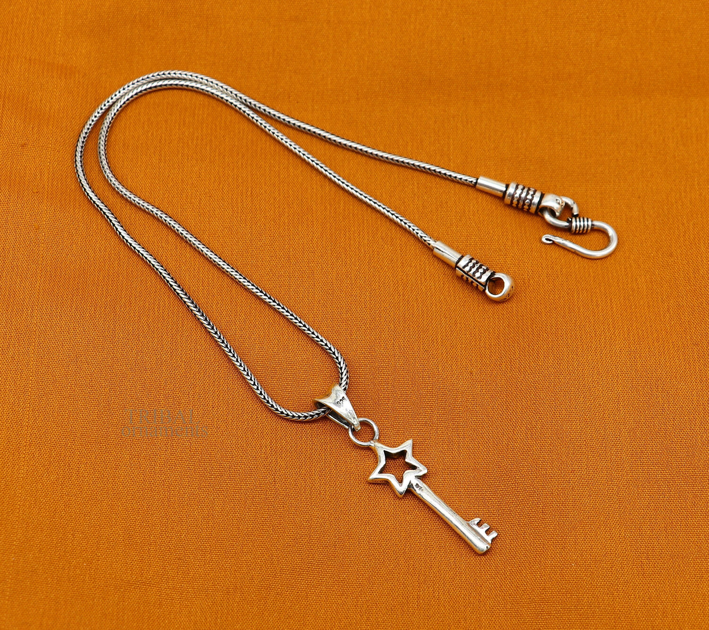 Sterling silver key and lock pendant by TRIBAL ORNAMENTS, vintage handmade jewelry for boys and girls, stylish and attractive.