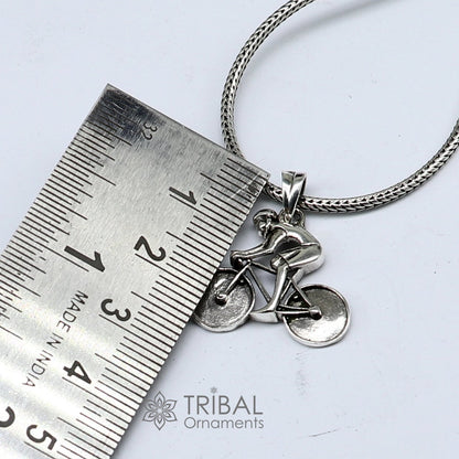 925 Sterling Silver Bicycle Pendant featuring a detailed cyclist design, perfect for bicycle lovers and sports jewelry enthusiasts.