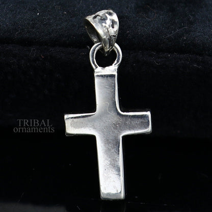 Elegant 925 sterling silver holy cross pendant from Tribal Ornaments, stylish unisex jewelry with intricate design from India.