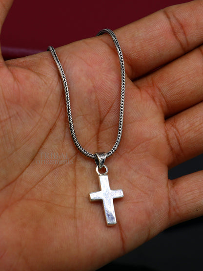 Elegant 925 sterling silver holy cross pendant from Tribal Ornaments, stylish unisex jewelry with intricate design from India.