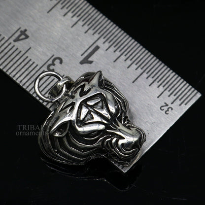 Elegant 925 sterling silver tiger face pendant featuring intricate handmade tribal design, suitable for unisex gifting jewelry.
