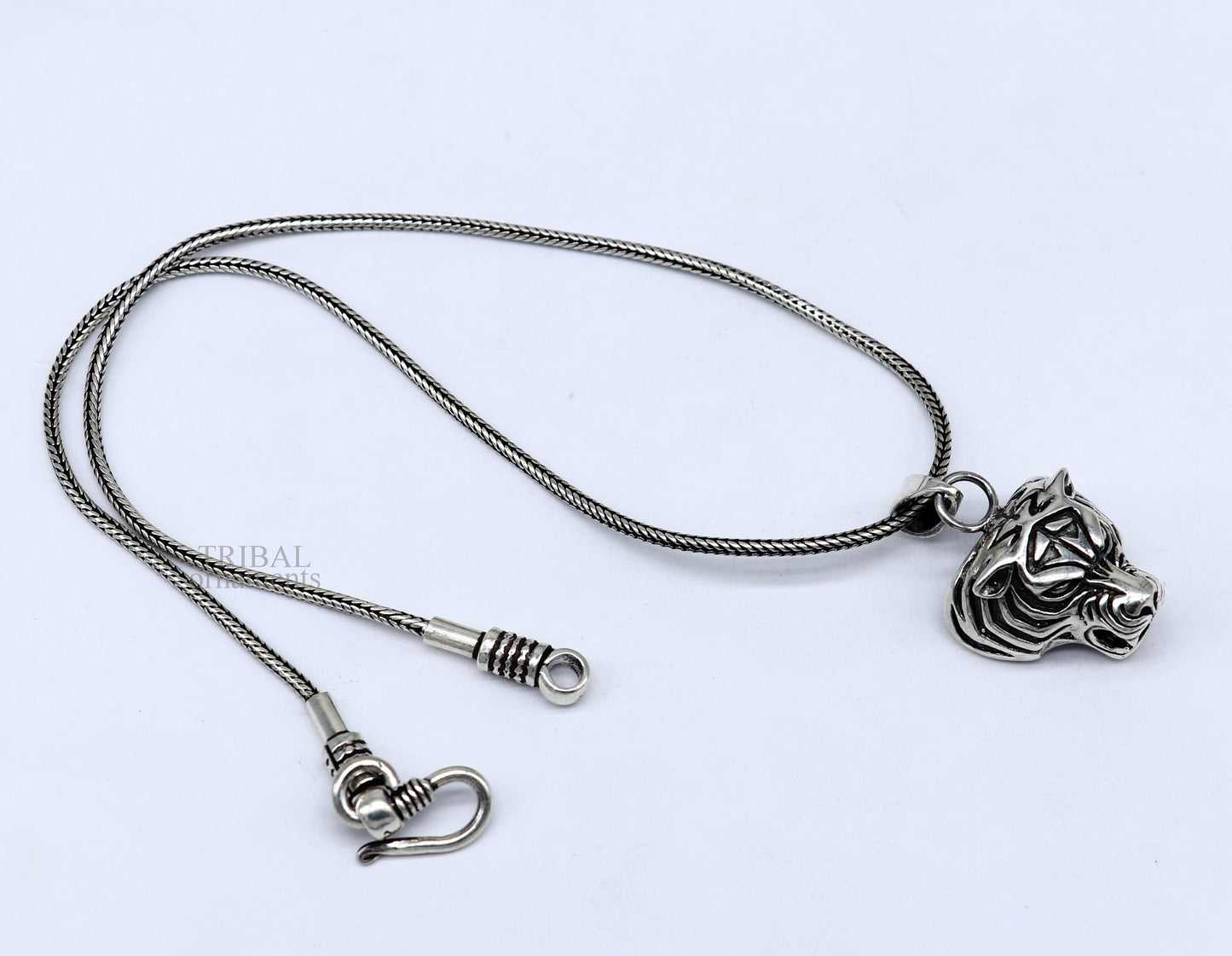 Elegant divine 925 sterling silver handmade tiger face design pendant solid pendant, best unisex gifting jewelry from india ssp1458 - TRIBAL ORNAMENTS