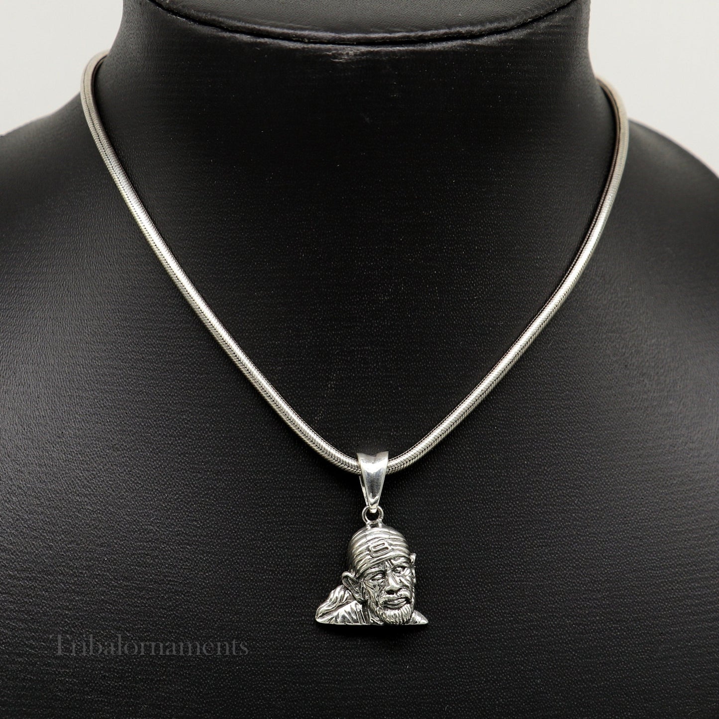 Idol Sai Baba pendant 925 sterling silver handmade amazing stylish unisex pendant locket personalized jewelry tribal jewelry ssp901 - TRIBAL ORNAMENTS