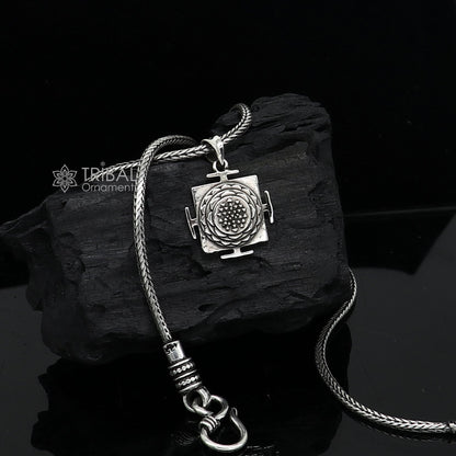 Sterling silver Shri Yantram pendant by Tribal Ornaments, unisex jewelry with unique design, perfect for gifting or everyday wear.