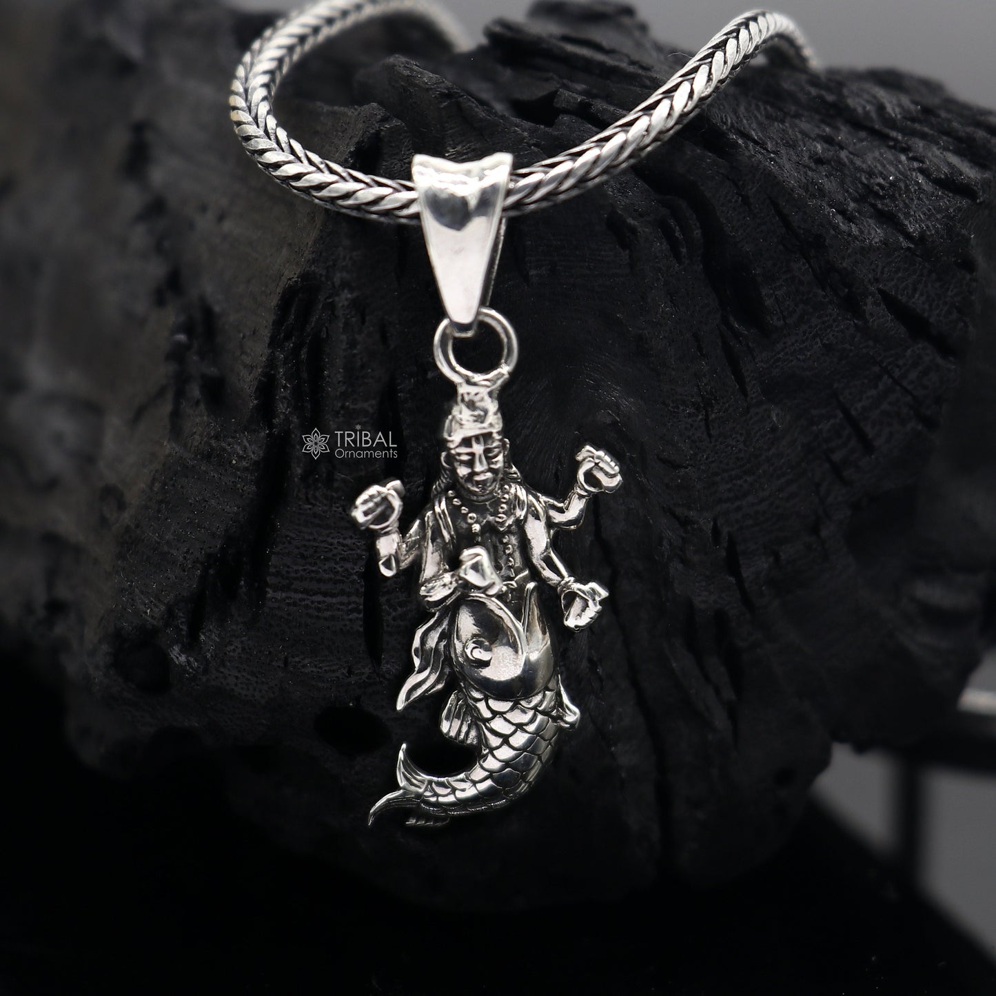 925 sterling silver handmade Hindu idol God Vishnu pendant, amazing divine lord Narayanan pendant unisex gifting jewelry NSP684 - TRIBAL ORNAMENTS