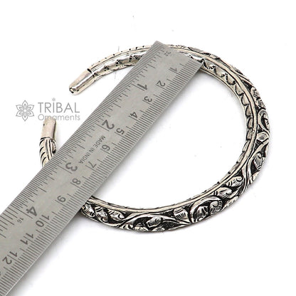 Stylish 925 sterling silver tribal foot kada ankle bracelet with vintage design, handmade tribal ethnic silver jewelry by TRIBAL ORNAMENTS.
