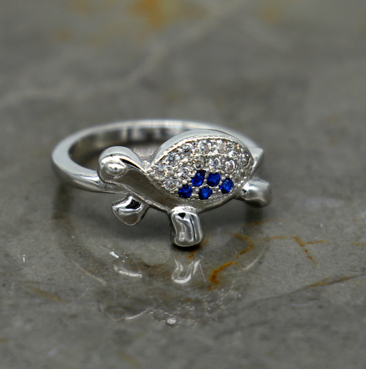 Elegant 925 sterling silver tortoise ring with AD stone, unisex stylish design, suitable for daily wear and gifting.