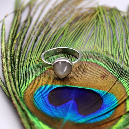 Sterling silver handmade Indian style stone ring with intricate band design, stylish jewelry by Tribal Ornaments.