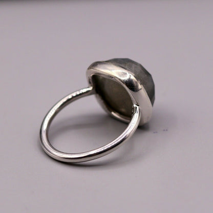 Blue fire labradorite silver 925 ring with a solid band, perfect for wedding or anniversary jewelry. Tribal Ornaments design.