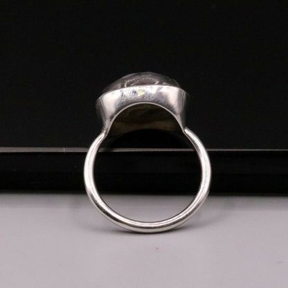 Unisex silver ring with a vibrant blue fire labradorite gemstone, crafted by Tribal Ornaments in 925 solid silver.
