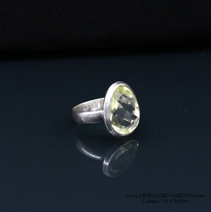 Fabulous labradorite silver unisex ring with antique design by Tribal Ornaments, showcasing intricate band and vibrant gemstone details.