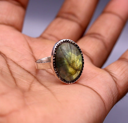 Unisex Labradorite ring with antique 925 solid silver band, tribal ornament design, handcrafted jewelry.