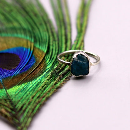 Uncut rough stone vintage designer sterling silver ring band by Tribal Ornaments with solid 925 silver craftsmanship.