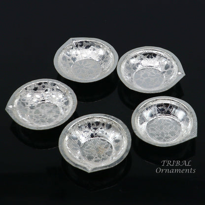 Vintage style handmade elegant silver oil lamp, silver home temple utensils, diya, deepak for Diwali puja silver art decorative art su808 - TRIBAL ORNAMENTS