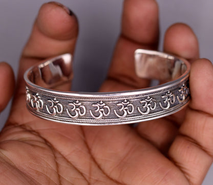 Handcrafted 925 sterling silver or gold polished 'AUM' mantra bangle bracelet, adjustable unisex ethnic jewelry from India.
