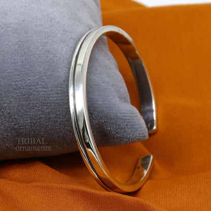 Polished 925 sterling silver or gold handmade plain bangle cuff bracelet with tribal design, unisex jewelry from Tribal Ornaments.