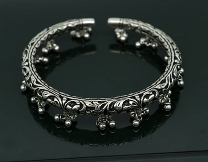 Handmade 925 pure silver vintage tribal ankle bracelet with oxidized antique design and intricate ethnic silver jewelry details.
