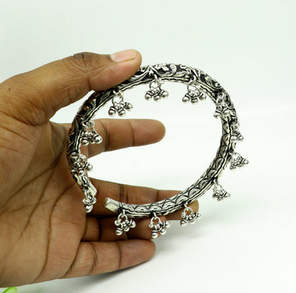 Handmade 925 silver vintage oxidized foot kada ankle bracelet with tribal ethnic design by TRIBAL ORNAMENTS.