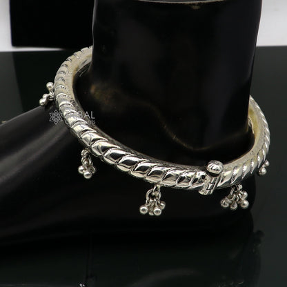 Vintage oxidized 925 silver foot kada ankle bracelet with antique tribal design, featuring tribal ethnic silver jewelry craftsmanship.