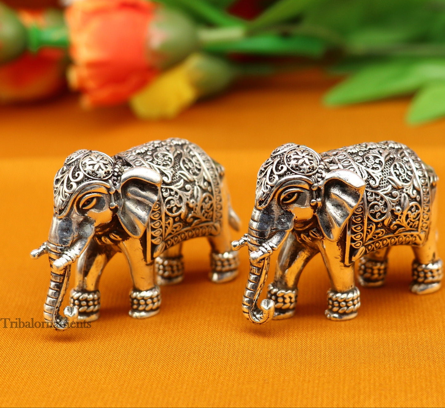 925 Sterling silver Kandrai work Nakshi/ chitai design customized Elephant statue, puja article figurine, décor Diwali puja articles su494 - TRIBAL ORNAMENTS