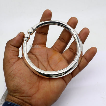 Sterling silver foot bracelet with shiny, plain design, unisex ankle kada jewelry by Tribal Ornaments.