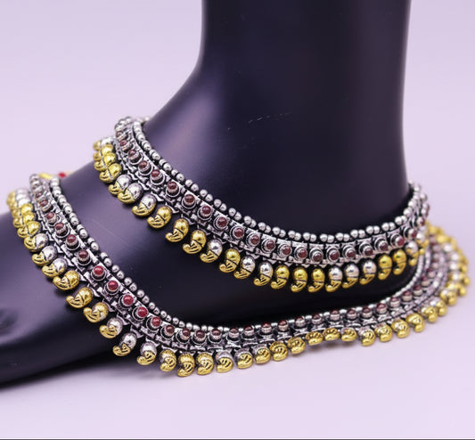 Sterling silver handmade dual-tone mango waved chain anklet from Tribal Ornaments, versatile tribal jewelry for ankles or necklaces.