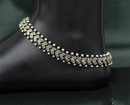 Traditional Indian 925 Sterling silver anklet for women, chunky foot bracelet with intricate tribal design and cultural style.