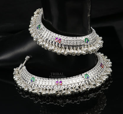 Vintage handmade solid silver anklet with tribal design, foot charm, and belly dance jewelry style from India.