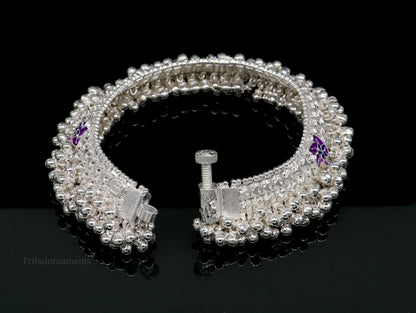 Vintage handmade solid silver anklet with tribal design, foot charm, ideal for belly dance or tribal bridal jewelry from India.