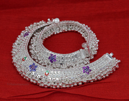 Vintage handmade solid silver anklet with foot charm, tribal design for belly dance and bridal jewelry from India.