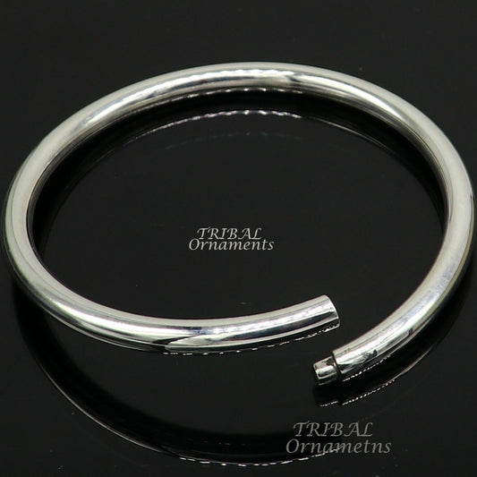 Shiny 925 sterling silver handmade bangle bracelet with a smooth, plain design, suitable for personalized unisex jewelry gifting.