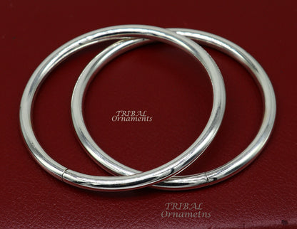 Shiny 925 sterling silver handmade plain bangle bracelet, unisex jewelry with a customized, bright polished finish by Tribal Ornaments.