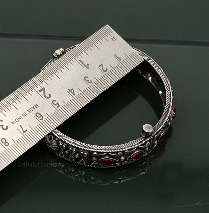 Sterling silver vintage tribal bangle bracelet by TRIBAL ORNAMENTS, featuring intricate Indian design, perfect for brides or special occasions.