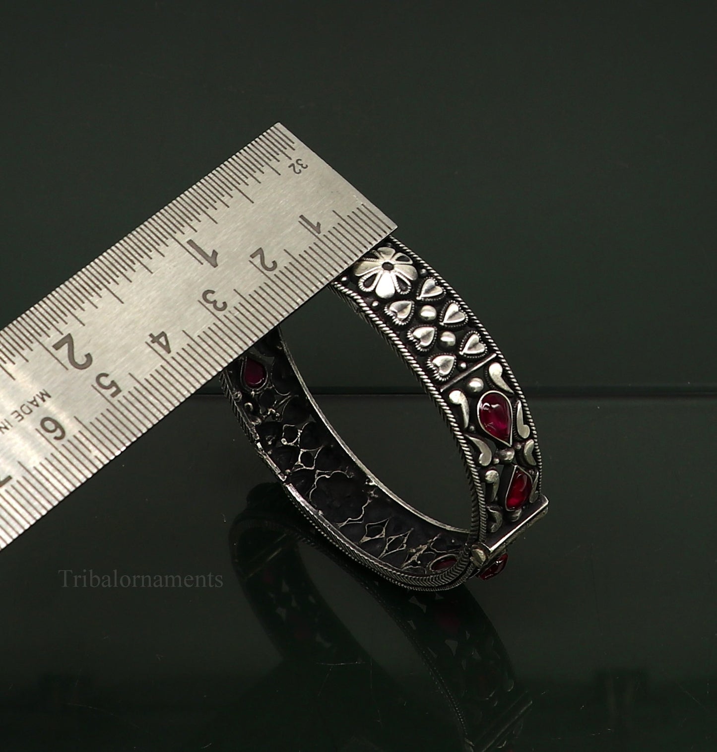 Sterling silver vintage tribal bangle bracelet with intricate design, perfect for brides and traditional Indian jewelry.
