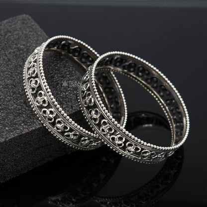925 sterling silver tribal bangle bracelet with trendy cultural design from TRIBAL ORNAMENTS, featuring intricate tribal jewelry details.