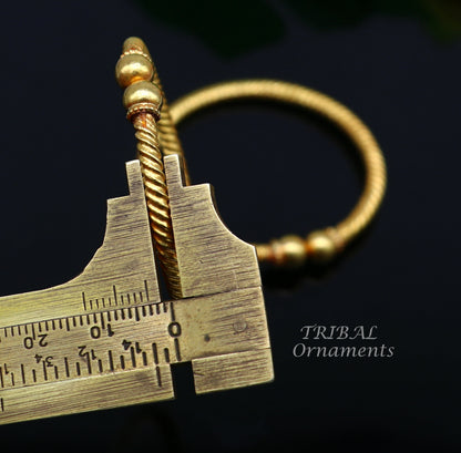 22K yellow gold handmade baby bangle with vintage ball face design, hallmarked certified jewelry for kids by Tribal Ornaments.