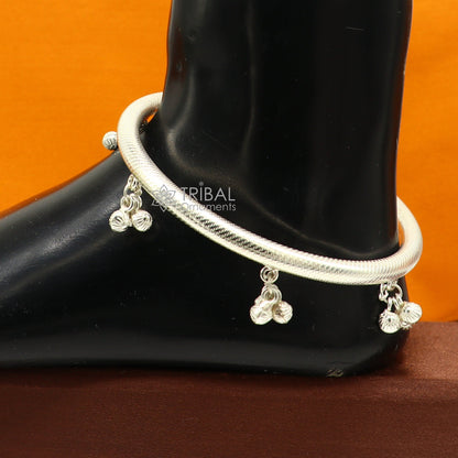 Sterling silver ankle kada jewelry by TRIBAL ORNAMENTS, featuring a unique cultural design for brides and feet jewelry.