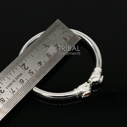 Sterling silver handmade lion face design kada bracelet by TRIBAL ORNAMENTS, lightweight cultural jewelry for men and girls