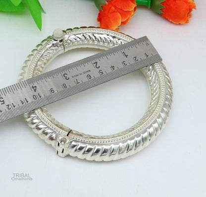 Traditional vintage silver foot bracelet anklet with tribal craftsmanship, featuring intricate designs in tribal ornaments jewelry.
